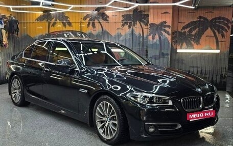 BMW 5 серия, 2015 год, 2 920 000 рублей, 2 фотография