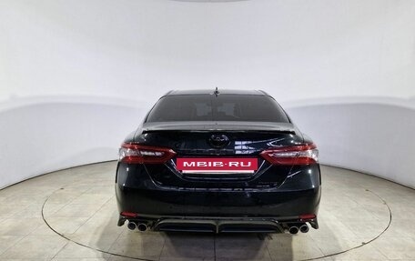 Toyota Camry, 2022 год, 3 950 000 рублей, 12 фотография