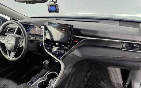 Toyota Camry, 2022 год, 3 950 000 рублей, 24 фотография