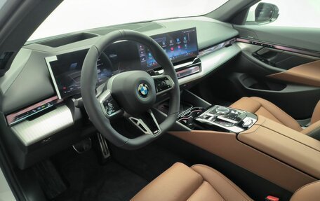 BMW 5 серия, 2025 год, 10 500 000 рублей, 2 фотография