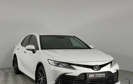 Toyota Camry, 2020 год, 3 121 000 рублей, 3 фотография