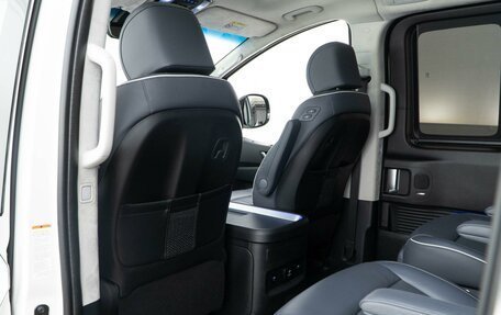 Hyundai Staria, 2021 год, 4 498 055 рублей, 12 фотография