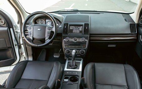 Land Rover Freelander II рестайлинг 2, 2014 год, 1 355 000 рублей, 16 фотография