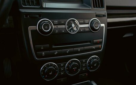 Land Rover Freelander II рестайлинг 2, 2014 год, 1 355 000 рублей, 15 фотография