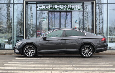 Volkswagen Passat B8 рестайлинг, 2021 год, 2 695 000 рублей, 2 фотография