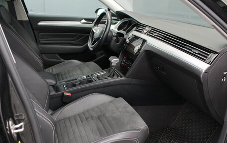 Volkswagen Passat B8 рестайлинг, 2021 год, 2 695 000 рублей, 6 фотография