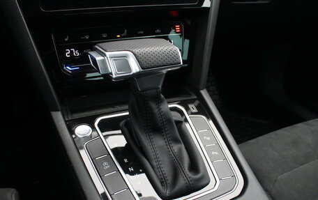 Volkswagen Passat B8 рестайлинг, 2021 год, 2 695 000 рублей, 17 фотография