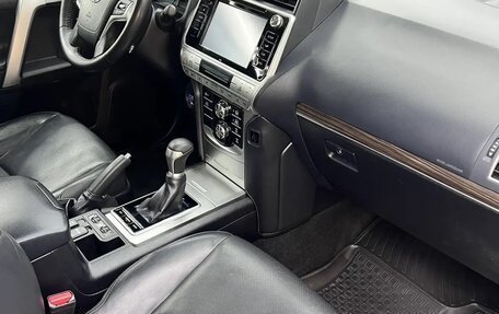 Toyota Land Cruiser Prado 150 рестайлинг 2, 2019 год, 5 100 000 рублей, 7 фотография