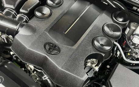 Toyota Land Cruiser Prado 150 рестайлинг 2, 2019 год, 5 100 000 рублей, 19 фотография