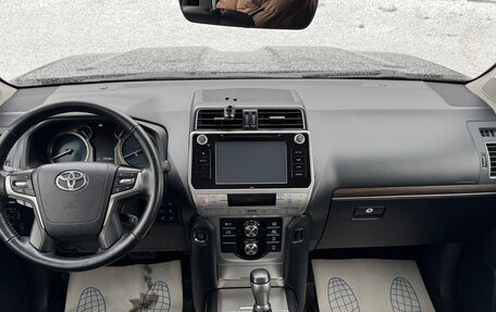 Toyota Land Cruiser Prado 150 рестайлинг 2, 2020 год, 7 000 000 рублей, 17 фотография