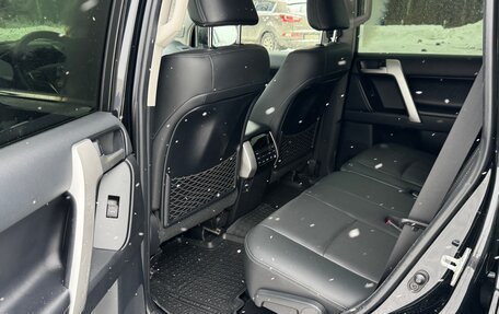 Toyota Land Cruiser Prado 150 рестайлинг 2, 2020 год, 7 000 000 рублей, 15 фотография