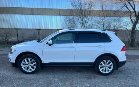 Volkswagen Tiguan II, 2018 год, 1 680 000 рублей, 4 фотография