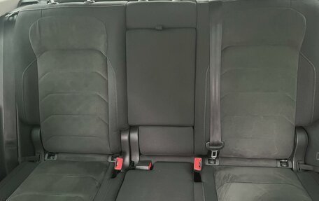 Volkswagen Tiguan II, 2018 год, 1 680 000 рублей, 11 фотография