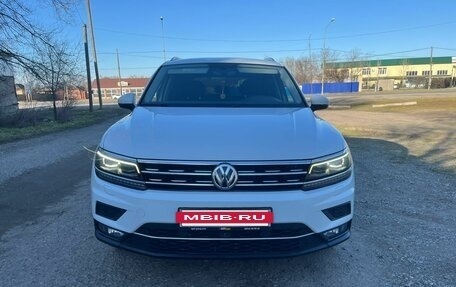 Volkswagen Tiguan II, 2018 год, 1 680 000 рублей, 3 фотография