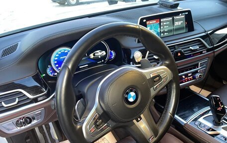 BMW 7 серия, 2017 год, 4 500 000 рублей, 17 фотография