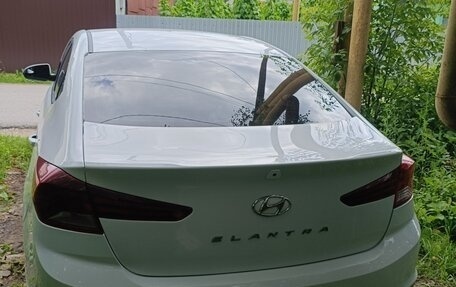 Hyundai Elantra VI рестайлинг, 2019 год, 1 200 000 рублей, 13 фотография