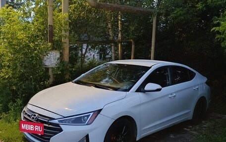 Hyundai Elantra VI рестайлинг, 2019 год, 1 200 000 рублей, 9 фотография