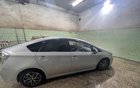 Toyota Prius, 2012 год, 980 000 рублей, 20 фотография