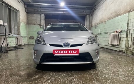 Toyota Prius, 2012 год, 980 000 рублей, 14 фотография