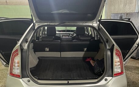 Toyota Prius, 2012 год, 980 000 рублей, 23 фотография