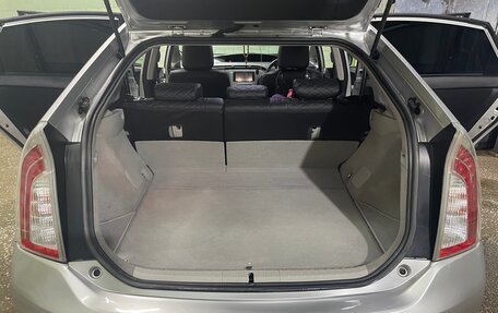 Toyota Prius, 2012 год, 980 000 рублей, 27 фотография