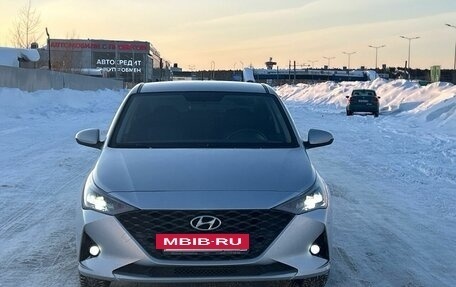 Hyundai Solaris II рестайлинг, 2020 год, 1 695 000 рублей, 3 фотография