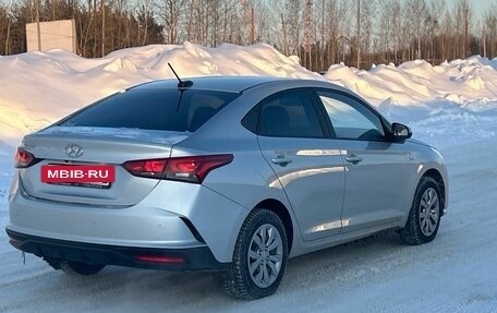 Hyundai Solaris II рестайлинг, 2020 год, 1 695 000 рублей, 2 фотография