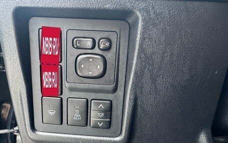 Toyota Land Cruiser Prado 150 рестайлинг 2, 2013 год, 2 499 000 рублей, 11 фотография