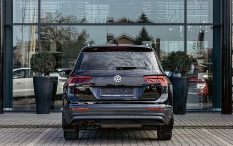 Volkswagen Tiguan II, 2020 год, 2 435 000 рублей, 5 фотография