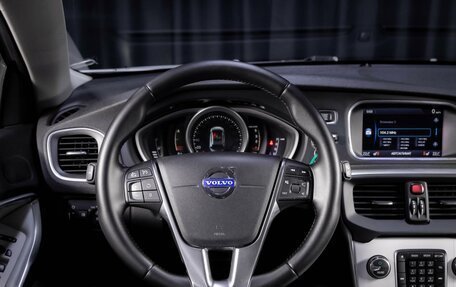 Volvo V40 II рестайлинг, 2014 год, 1 099 000 рублей, 10 фотография