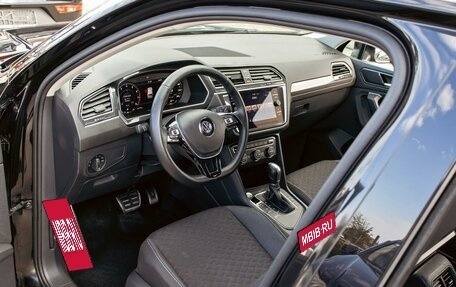 Volkswagen Tiguan II, 2020 год, 2 435 000 рублей, 15 фотография