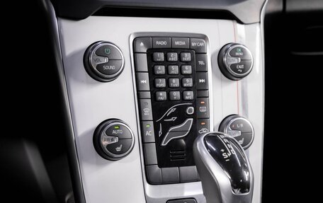 Volvo V40 II рестайлинг, 2014 год, 1 099 000 рублей, 18 фотография