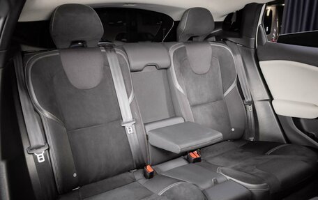 Volvo V40 II рестайлинг, 2014 год, 1 099 000 рублей, 15 фотография