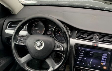 Skoda Superb III рестайлинг, 2015 год, 925 000 рублей, 12 фотография