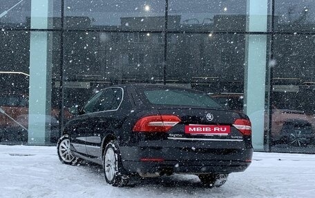 Skoda Superb III рестайлинг, 2015 год, 925 000 рублей, 7 фотография