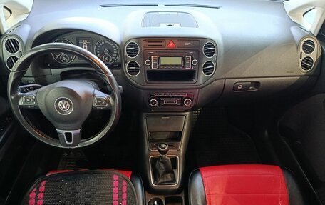 Volkswagen Golf Plus II, 2011 год, 777 000 рублей, 10 фотография