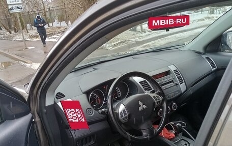 Mitsubishi Outlander III рестайлинг 3, 2011 год, 975 000 рублей, 6 фотография