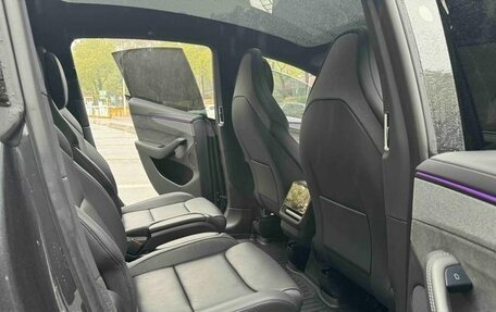 Tesla Model Y I, 2025 год, 9 985 000 рублей, 9 фотография