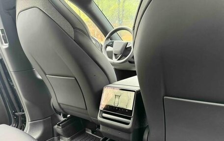 Tesla Model Y I, 2025 год, 9 985 000 рублей, 11 фотография