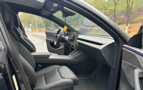 Tesla Model Y I, 2025 год, 9 985 000 рублей, 7 фотография