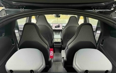 Tesla Model Y I, 2025 год, 9 985 000 рублей, 12 фотография