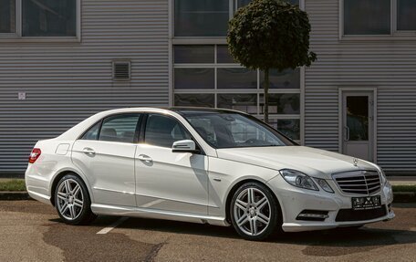 Mercedes-Benz E-Класс, 2012 год, 1 295 000 рублей, 3 фотография