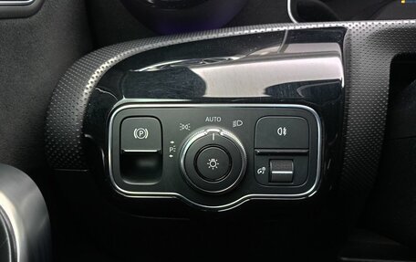 Mercedes-Benz CLA, 2019 год, 2 599 000 рублей, 19 фотография