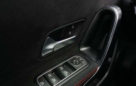 Mercedes-Benz CLA, 2019 год, 2 599 000 рублей, 18 фотография