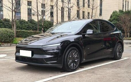 Tesla Model Y I, 2025 год, 10 130 000 рублей, 1 фотография