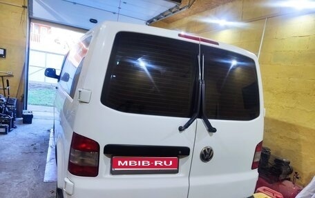 Volkswagen Caravelle T5, 2012 год, 1 350 000 рублей, 1 фотография