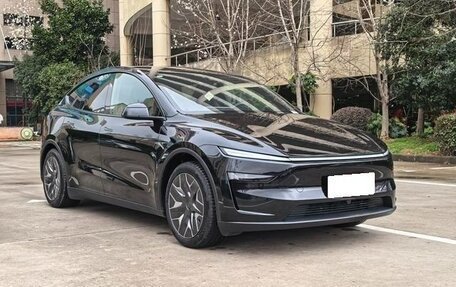 Tesla Model Y I, 2025 год, 10 130 000 рублей, 2 фотография