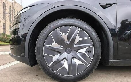 Tesla Model Y I, 2025 год, 10 130 000 рублей, 6 фотография