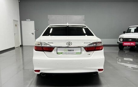 Toyota Camry, 2015 год, 1 830 000 рублей, 4 фотография
