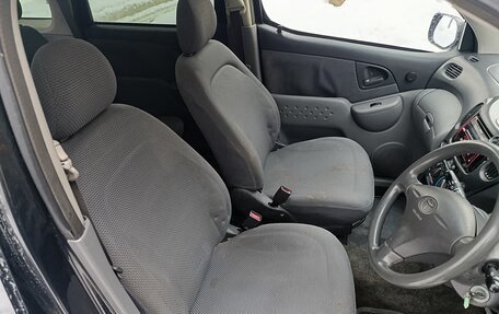 Toyota FunCargo, 2001 год, 300 000 рублей, 10 фотография